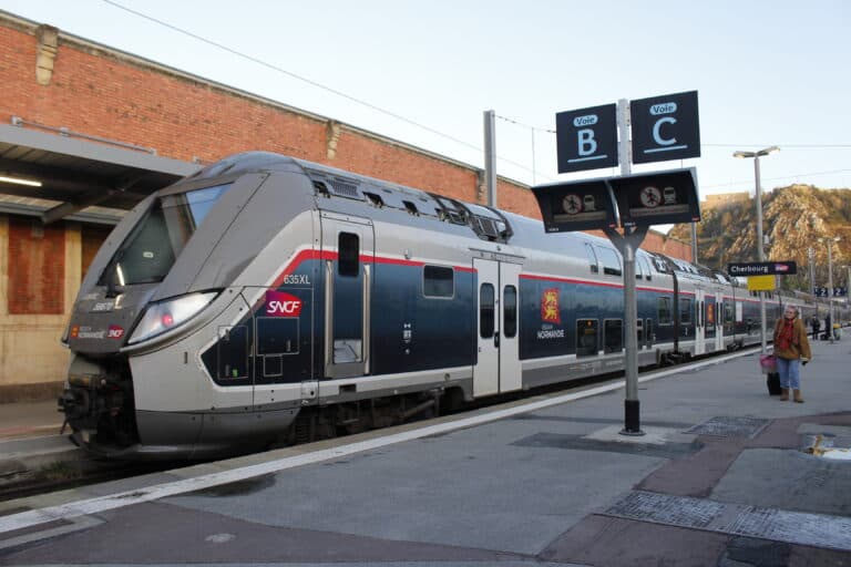 Travaux SNCF Normandie 2026 : Calendrier Complet et Solutions de Substitution